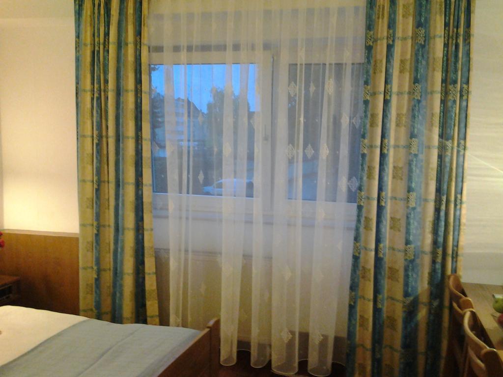S&L Hotel Neuss Exterior foto